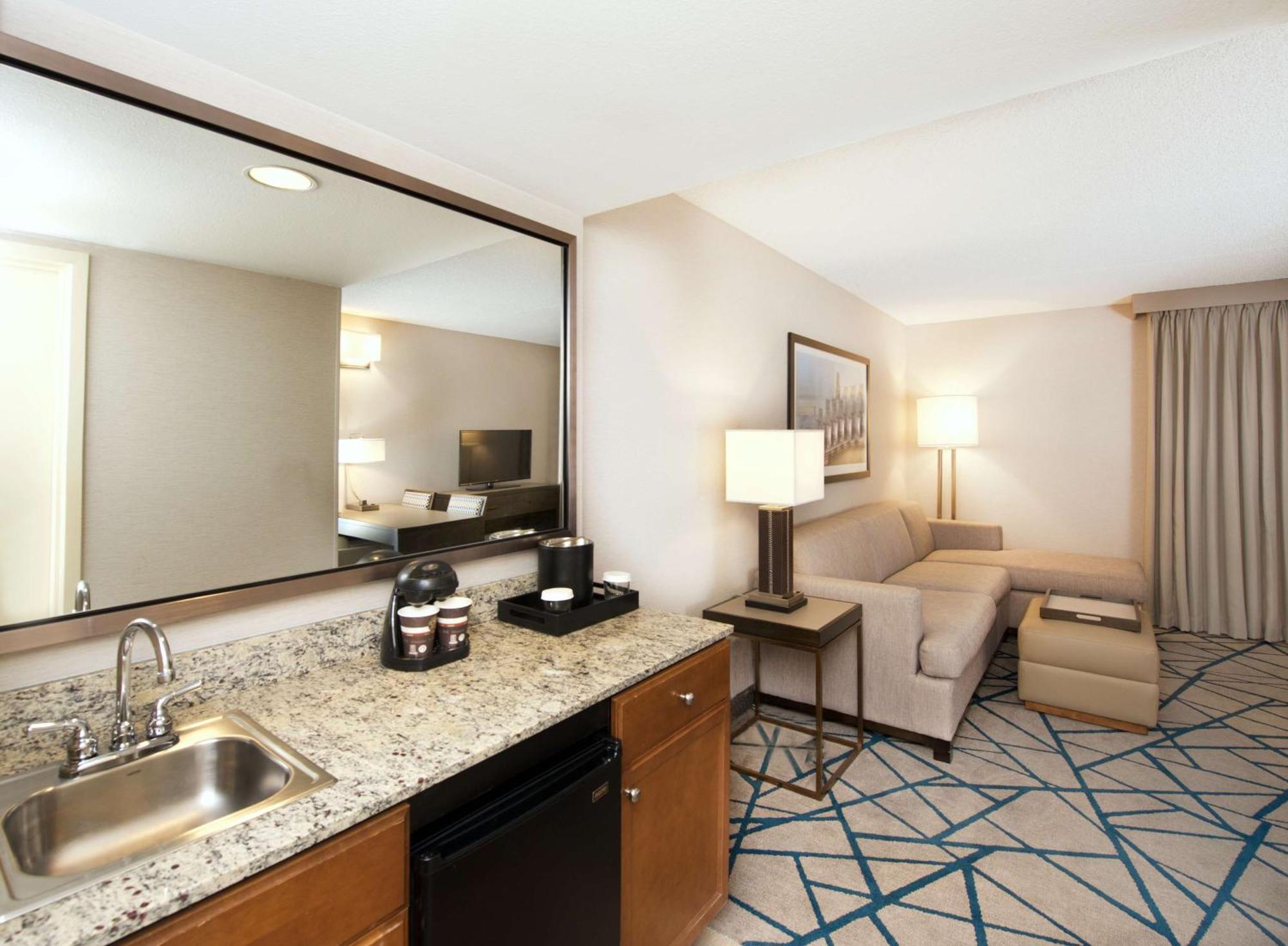 Embassy Suites By Hilton Seattle Bellevue Exteriér fotografie